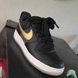 Black Air Force 1 '07 PRM Bronx Origins Mens7 / Womens 8.5